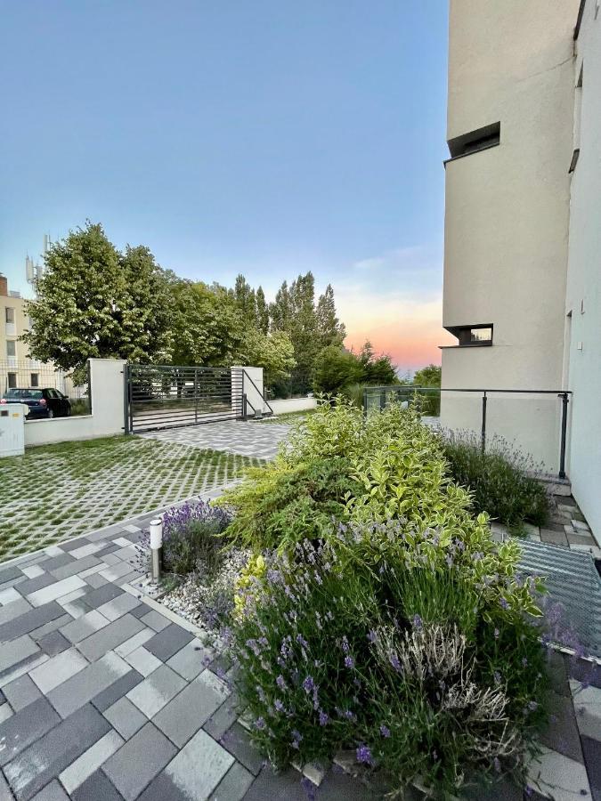 Golden Relax Apartments Балатонфюред Экстерьер фото